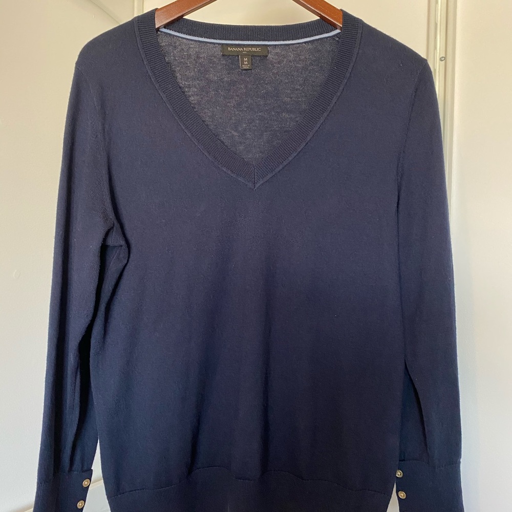 Banana Republic V Neck Knit Sweater